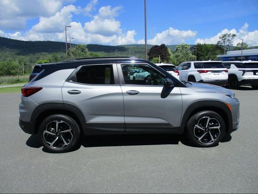 Sterling Gray Metallic 2023 Chevrolet Trailblazer RS