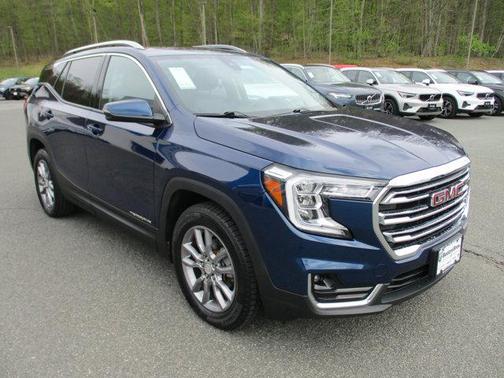 Marine Metallic 2022 GMC Terrain SLT