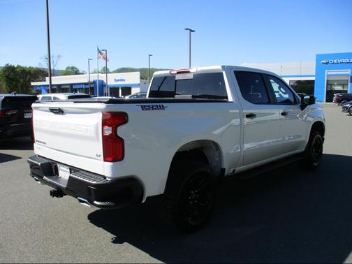 Summit White 2025 Chevrolet Silverado 1500 LT Trail Boss