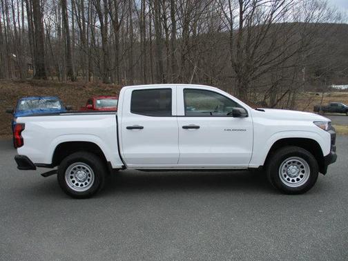 2023 Chevrolet Colorado WT