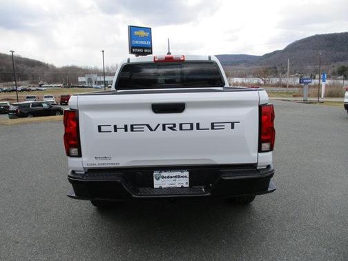 2023 Chevrolet Colorado WT