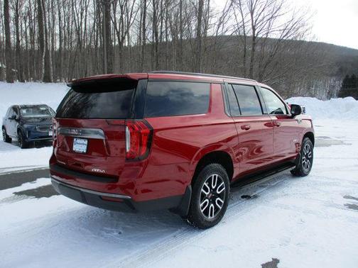 2023 GMC Yukon XL 4WD AT4