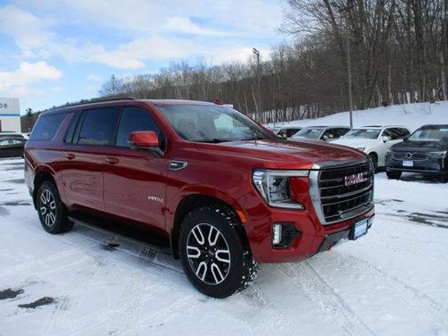 2023 GMC Yukon XL 4WD AT4
