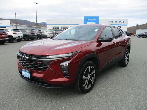 Crimson Metallic 2024 Chevrolet Trax FWD 1RS