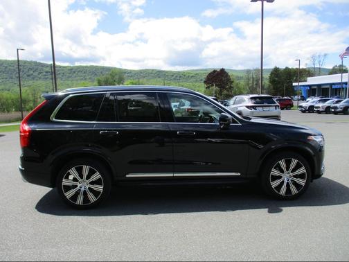 Onyx Black Metallic 2021 Volvo XC90 Recharge Plug-In Hybrid T8 Inscription 7 Passenger
