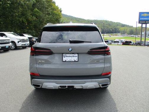 2025 BMW X5 xDrive40i