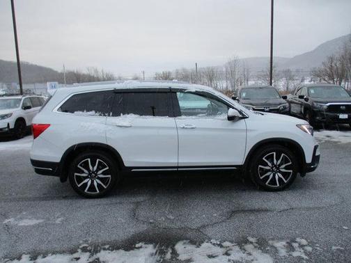 2020 Honda Pilot Touring 8-Passenger