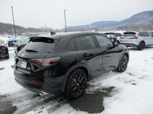 2025 Honda HR-V AWD Sport