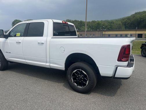 2025 RAM 2500 Laramie Crew Cab 4x4 6'4' Box
