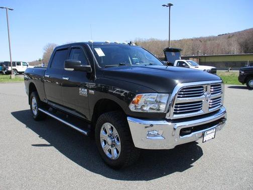2017 RAM 2500 Big Horn Crew Cab 4x4 6'4' Box