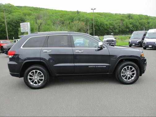 Granite Crystal Metallic Clearcoat 2016 Jeep Grand Cherokee Limited