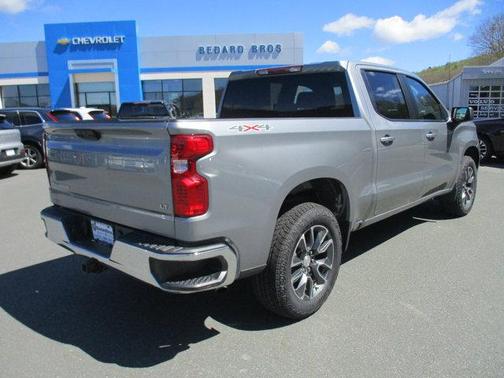 Sterling Gray Metallic 2024 Chevrolet Silverado 1500 LT