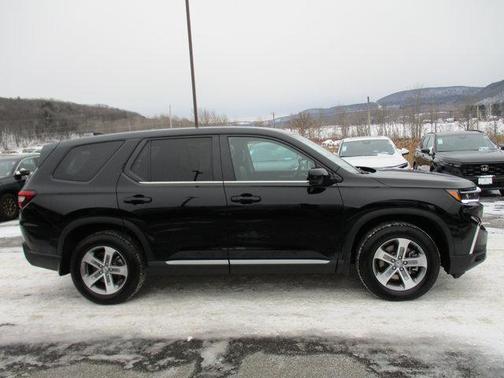 2023 Honda Pilot AWD EX-L 8 Passenger