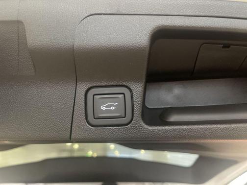 2023 GMC Acadia FWD SLE