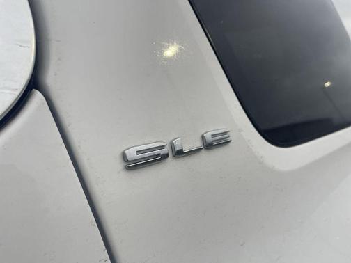 2023 GMC Acadia FWD SLE