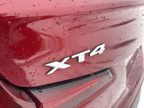 2019 Cadillac XT4 Luxury