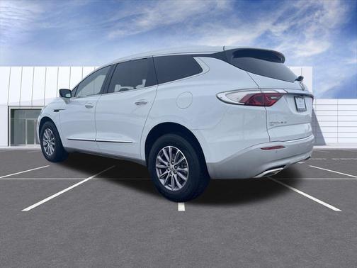 2023 Buick Enclave Essence AWD