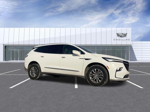 2023 Buick Enclave Essence AWD