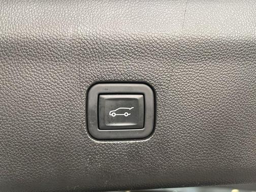 2023 Buick Enclave Essence AWD