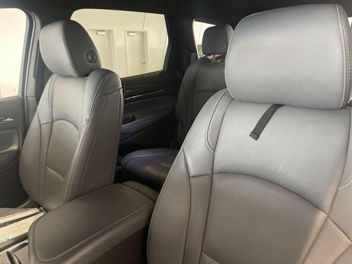 2023 Buick Enclave Essence AWD