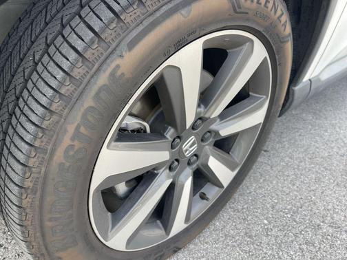 2023 Honda Pilot AWD Elite