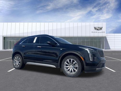 2022 Cadillac XT4 Premium Luxury