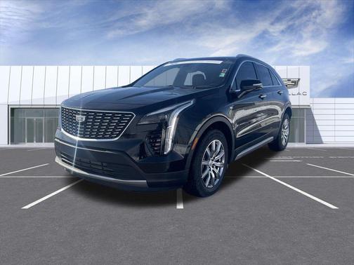 2022 Cadillac XT4 Premium Luxury