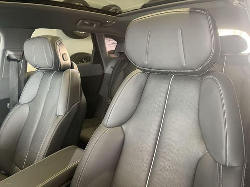 2025 Cadillac OPTIQ Luxury 2 AWD