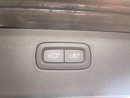 Denim Blue Metallic 2024 Volvo XC90 B6 Plus Bright Theme 7-Seater