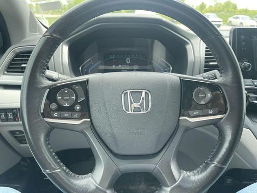 Crystal Black Pearl 2019 Honda Odyssey Touring