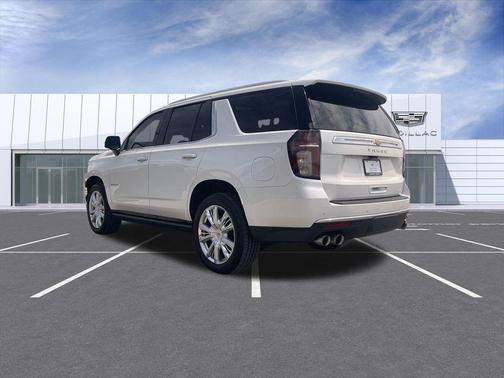 Iridescent Pearl Tricoat 2021 Chevrolet Tahoe 4WD High Country