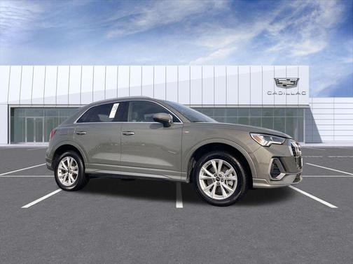 2025 Audi Q3 Premium 45 TFSI S line quattro Tiptronic