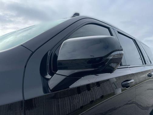 2024 Cadillac Escalade ESV Sport