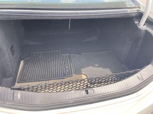 White Diamond Tricoat 2014 Cadillac XTS Luxury