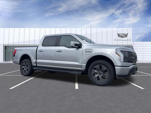 2022 Ford F-150 Lightning LARIAT
