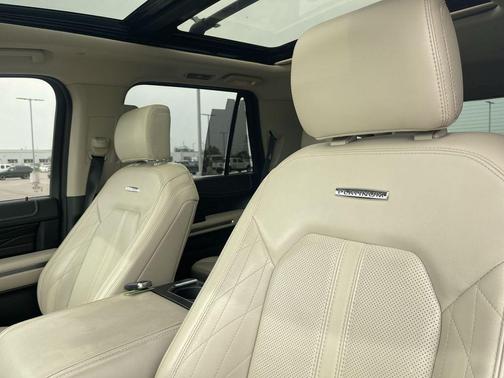 MAGNETIC METALLIC 2019 Ford Expedition Platinum
