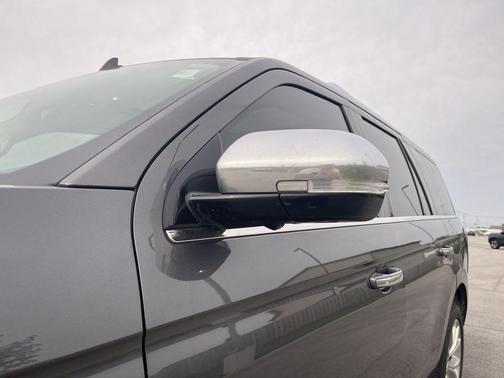 MAGNETIC METALLIC 2019 Ford Expedition Platinum