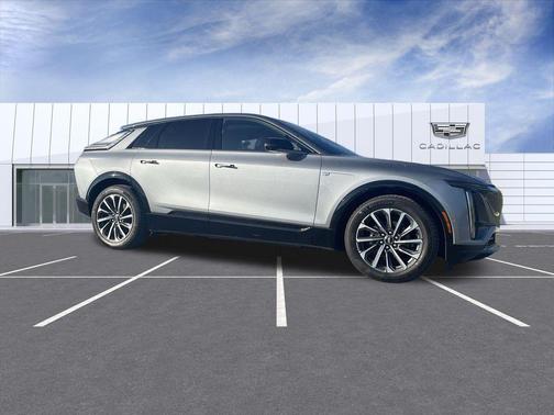 2024 Cadillac LYRIQ Sport