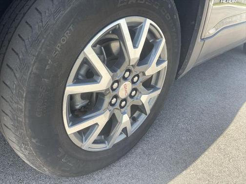 2023 GMC Acadia AWD SLT