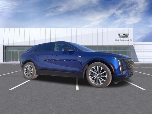 2024 Cadillac LYRIQ Sport