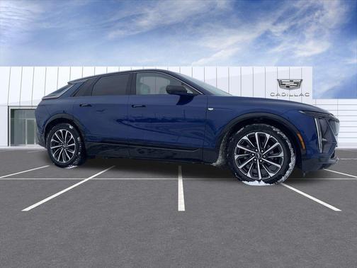 2024 Cadillac LYRIQ Sport