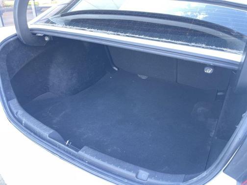 Snowflake White Pearl Mica 2025 Mazda Mazda3 FWD w/Preferred Package