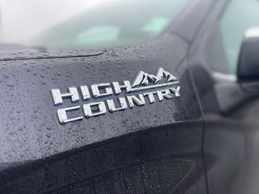 2022 Chevrolet Silverado 1500 High Country