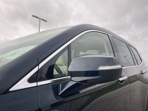 Emerald Lake Metallic 2024 Cadillac XT6 Premium Luxury AWD