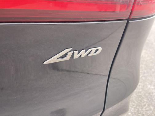 Vik Black 2025 Genesis GV70 2.5T AWD