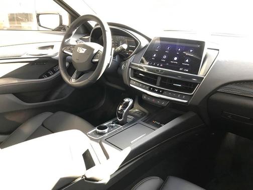 Photo 3 of 37 of 2022 Cadillac CT5 Sport AWD