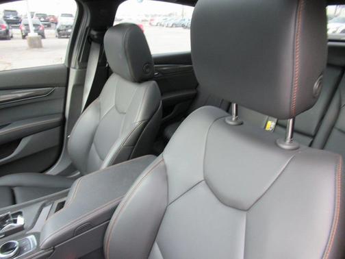 Photo 5 of 37 of 2022 Cadillac CT5 Sport AWD