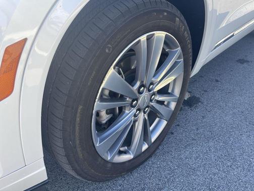 2023 Cadillac XT6 Premium Luxury AWD