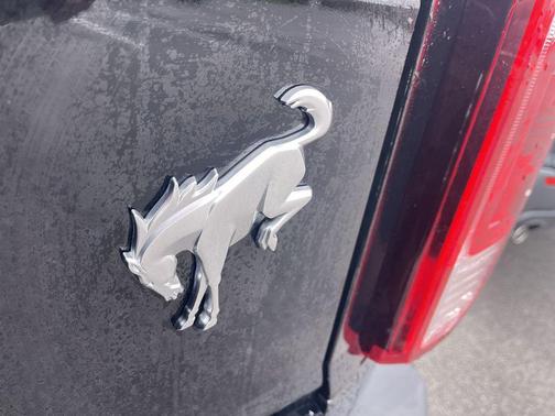 SHADOW BLACK 2025 Ford Bronco Big Bend