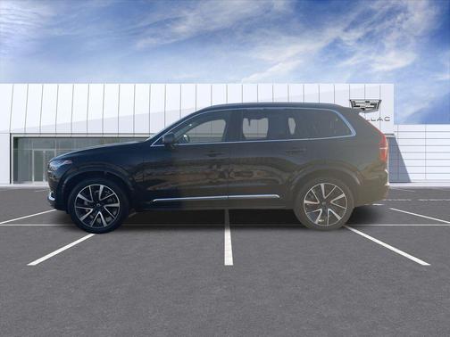 2023 Volvo XC90 B6 Plus 7-Seater